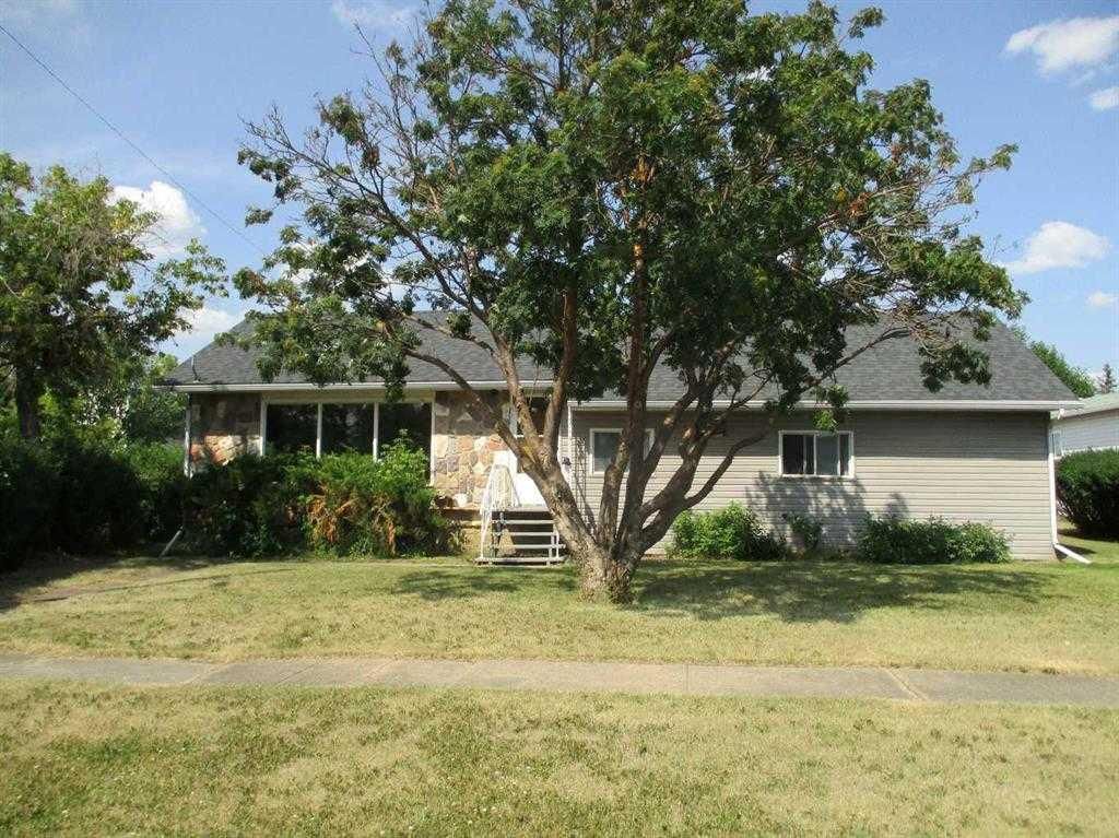 Photo of 200 6th Avenue SE, Manning, AB T0H 2M0 (MLS # A2266194)