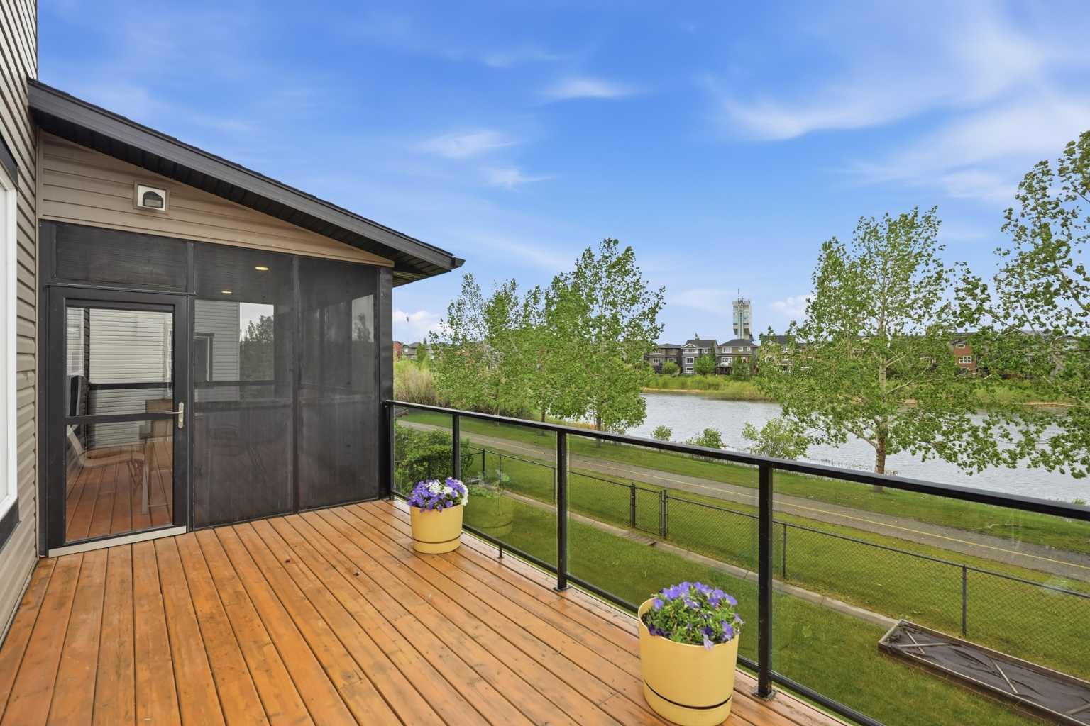 114 Cougarstone Crescent SW