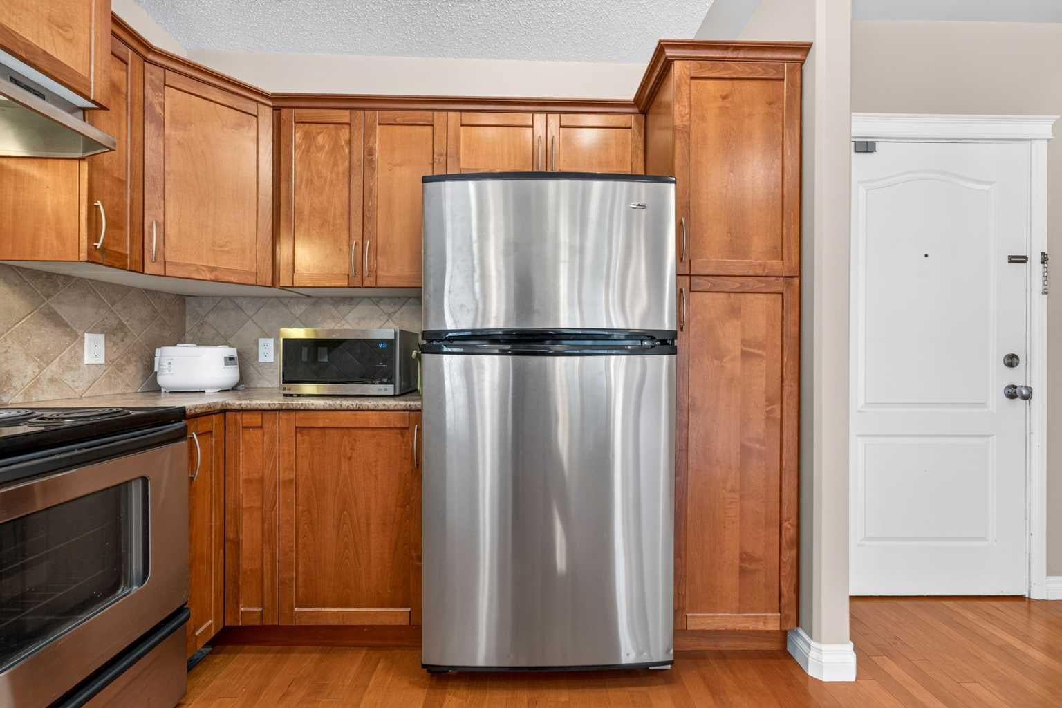 30 Discovery Ridge Close SW 305