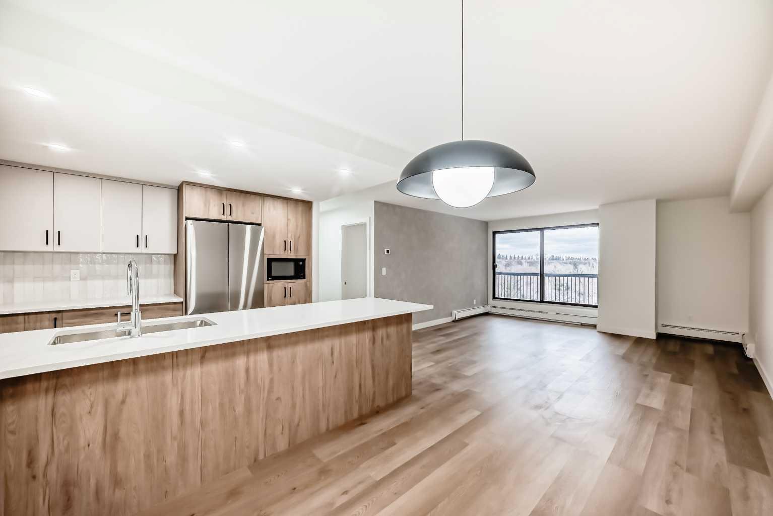 225 25 Avenue SW 806