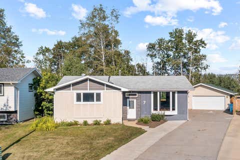 Photo of 7 May Crescent, Fort McMurray, AB T9H 1J8 (MLS # A2308906)