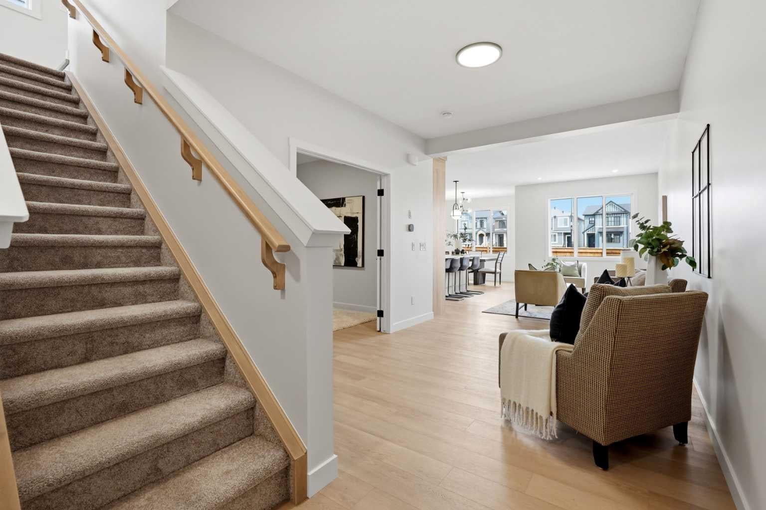 695 Buffaloberry Manor SE