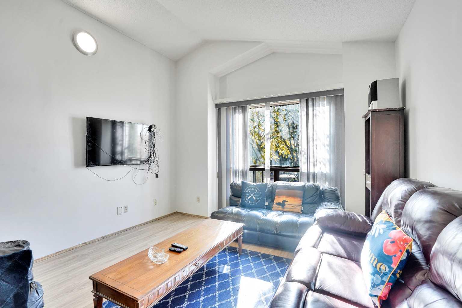 52 Erin Park Drive SE