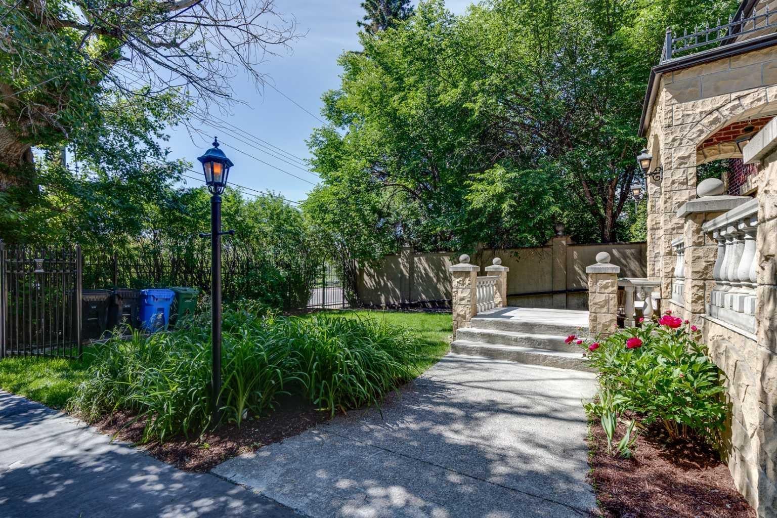 628 Elbow Drive SW
