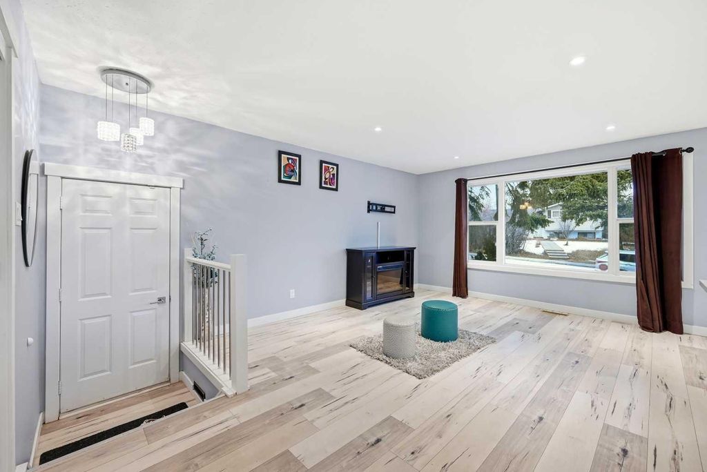 Photo of 440 Foritana Road SE, Calgary, AB T2A 2B6 (MLS # A2283280)