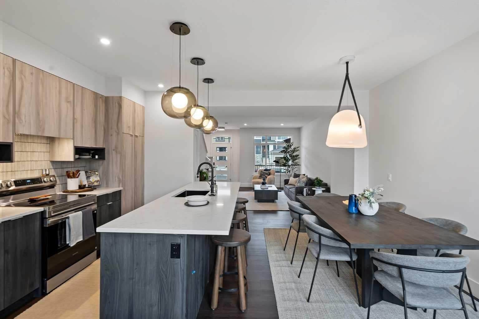13 Silverton Glen Bay SW