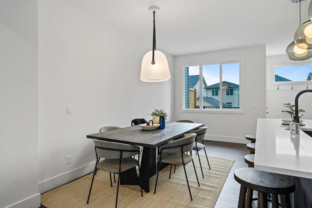 Photo of 13 Silverton Glen Bay SW, Calgary, AB T2X 6T6 (MLS # A2340140)