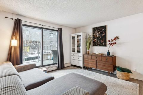 Photo of 835 19 Avenue SW #106, Calgary, AB T2T 0H6 (MLS # A2294051)