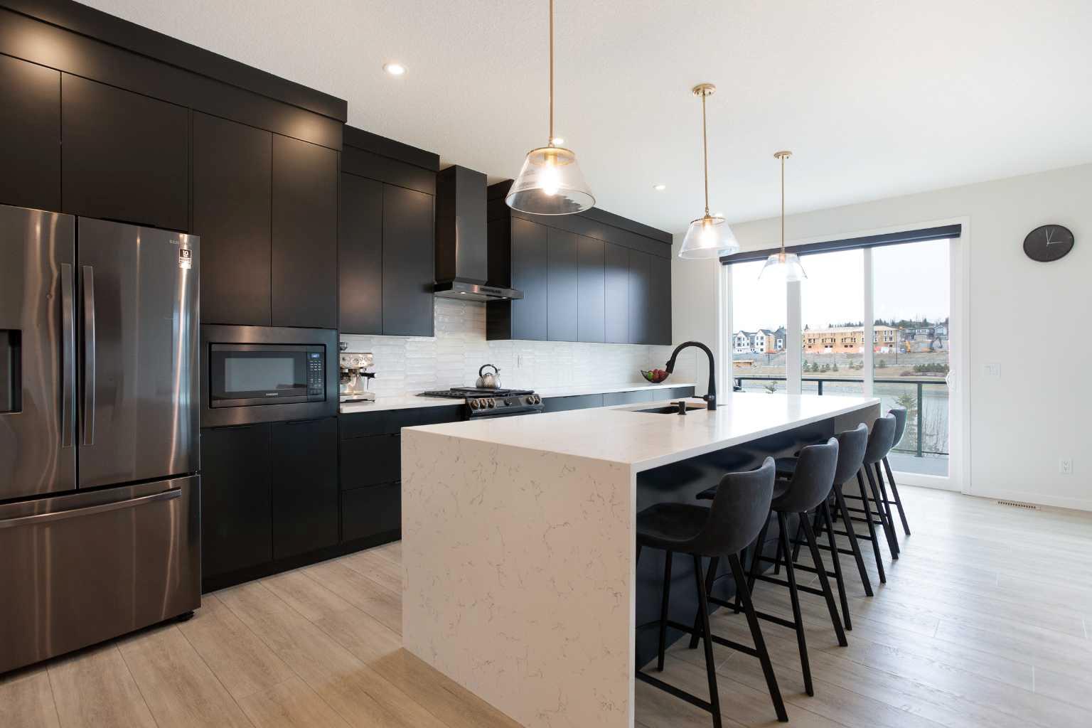 206 Rowley Way NW