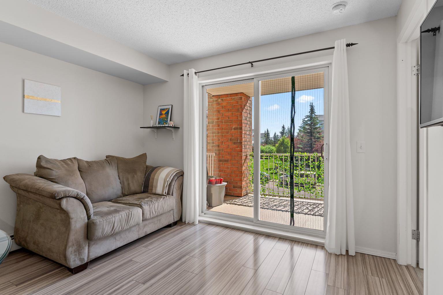 16 Country Village Bay NE 2205