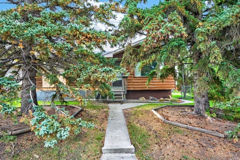 Photo of 3723 Bow Anne Road NW, Calgary, AB T3B 2T7 (MLS # A2347132)