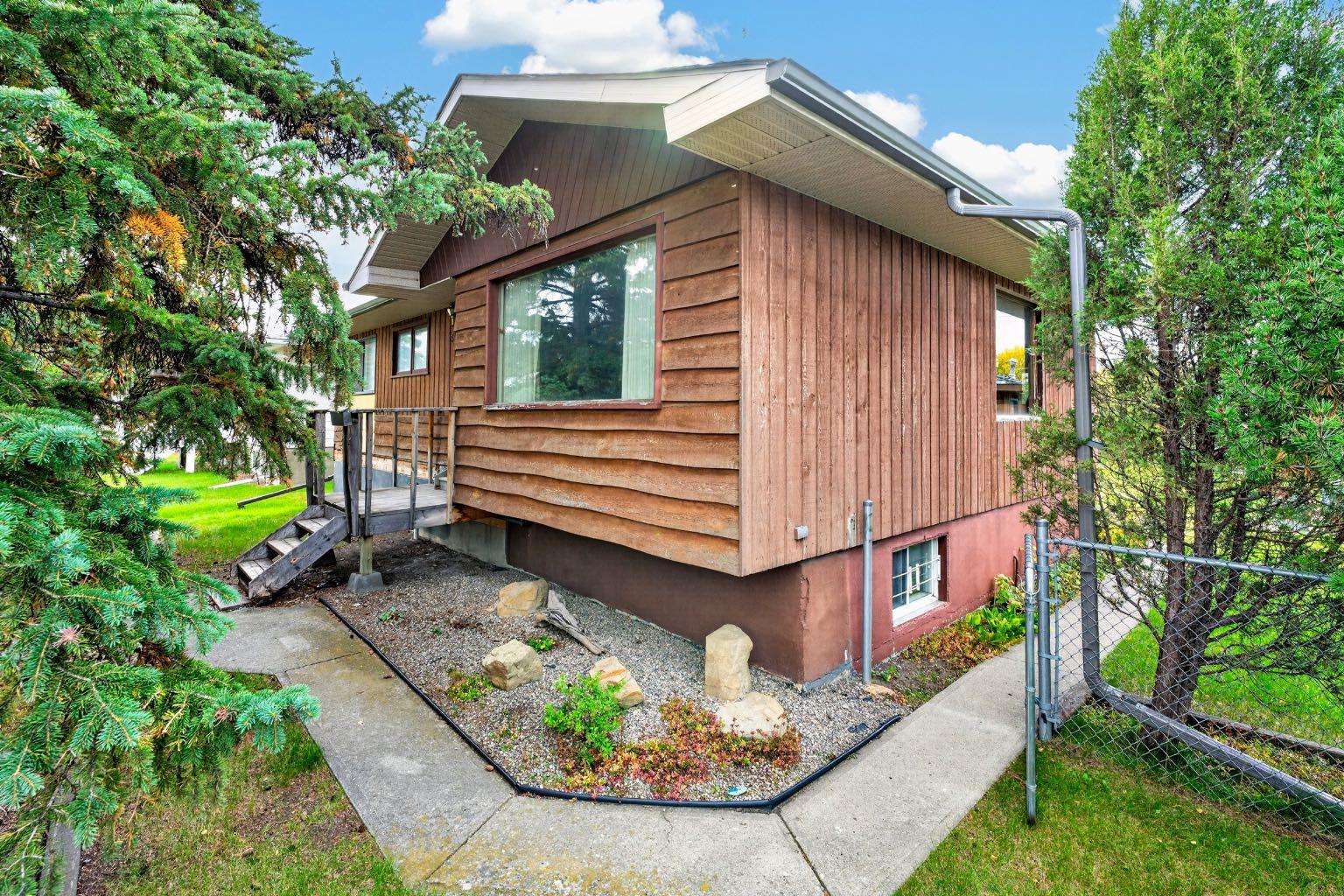 3723 Bow Anne Road NW