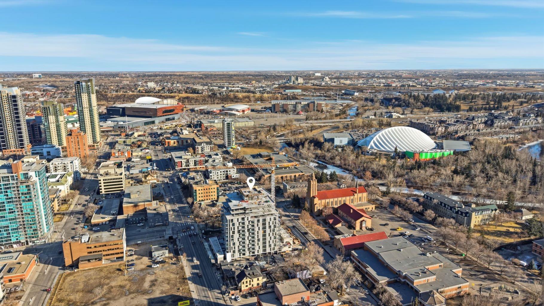 210 18 Avenue SW 813