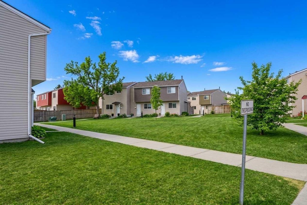 Photo of 5425 PENSACOLA Crescent SE #49, Calgary, AB T2A 2G5 (MLS # A2336512)