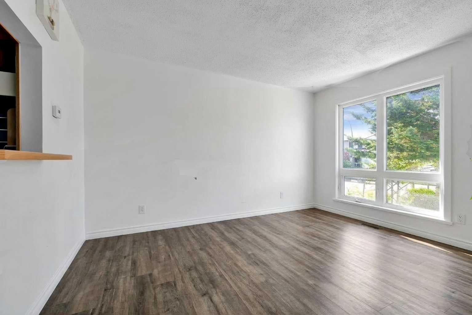 84a Cedarwood Hill SW