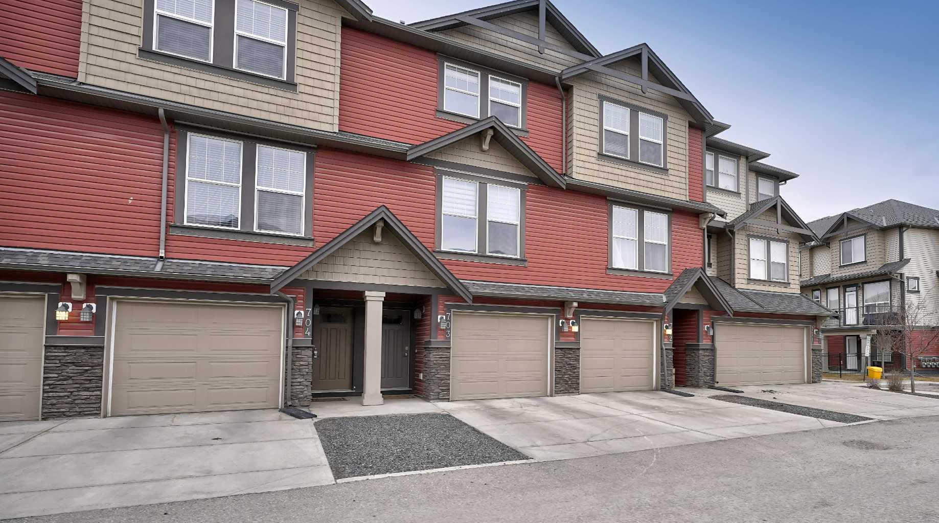 1086 Williamstown Boulevard NW 703