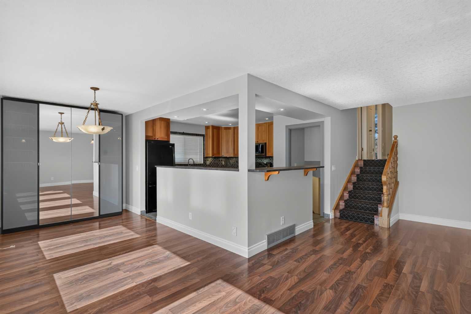 112 Beaconsfield Rise NW