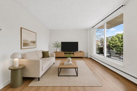 Photo of 635 57 Avenue SW #302, Calgary, AB T2V 0H5 (MLS # A2319789)