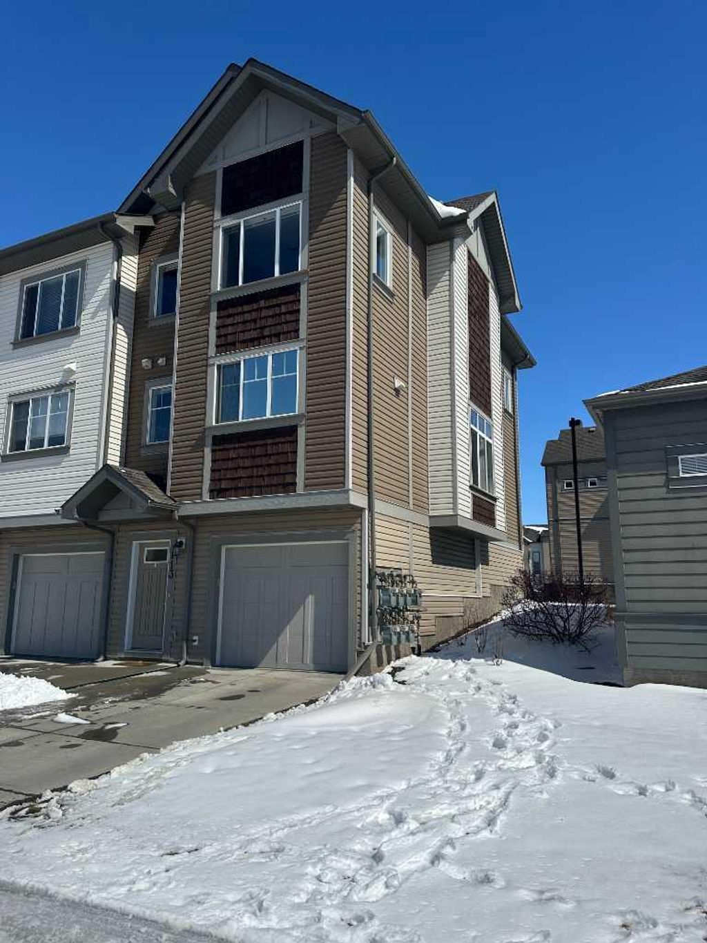Photo of 113 Copperpond Row SE, Calgary, AB T2Z 1H3 (MLS # A2302891)