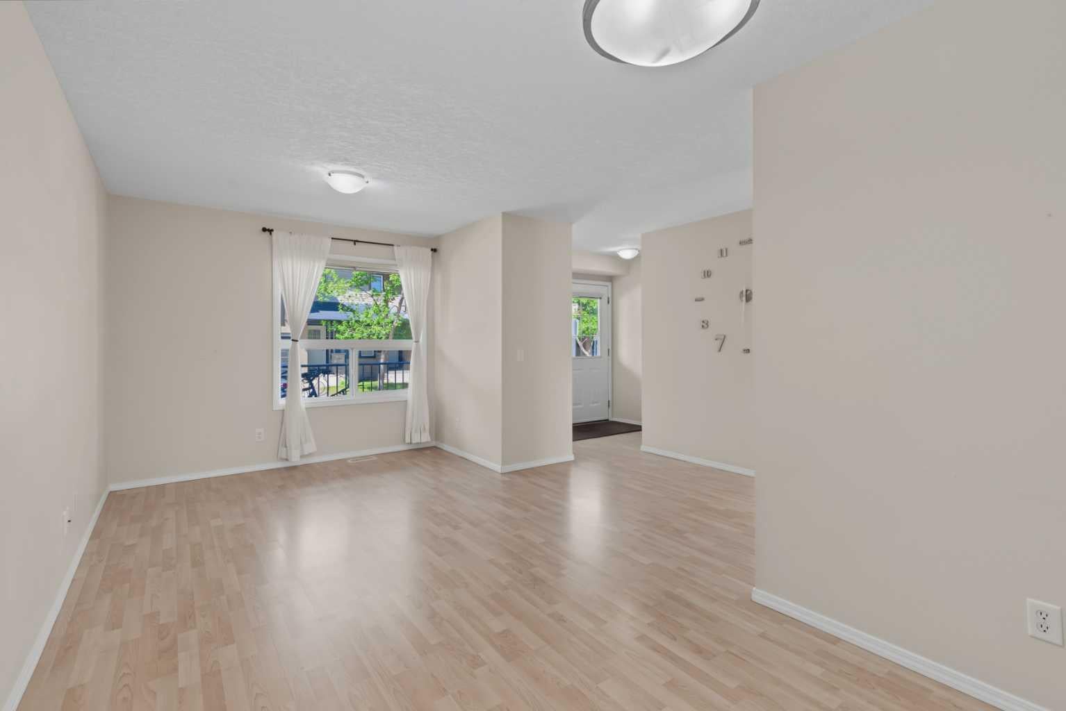 34 Eversyde Common SW