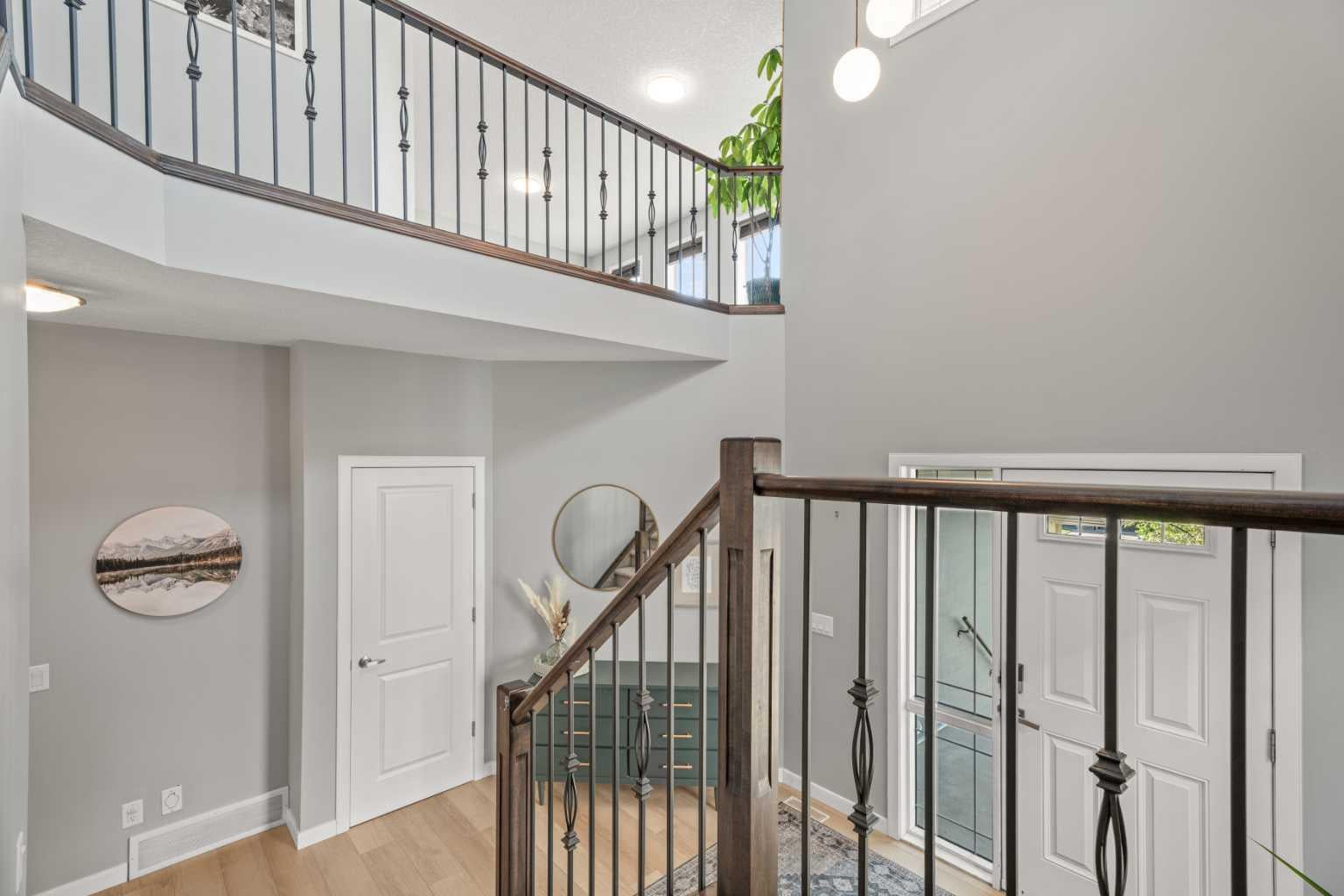 6 Storm Mountain Place