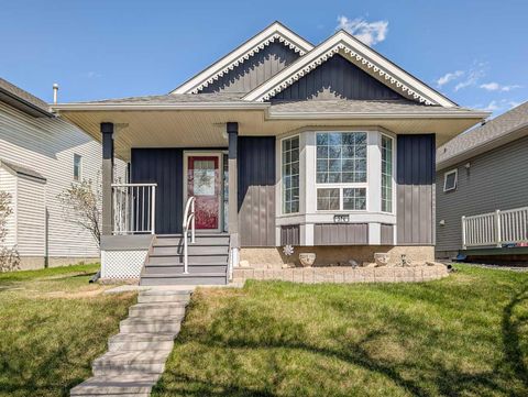 Photo of 374 Martindale Boulevard NE, Calgary, AB T3J 3M1 (MLS # A2299815)