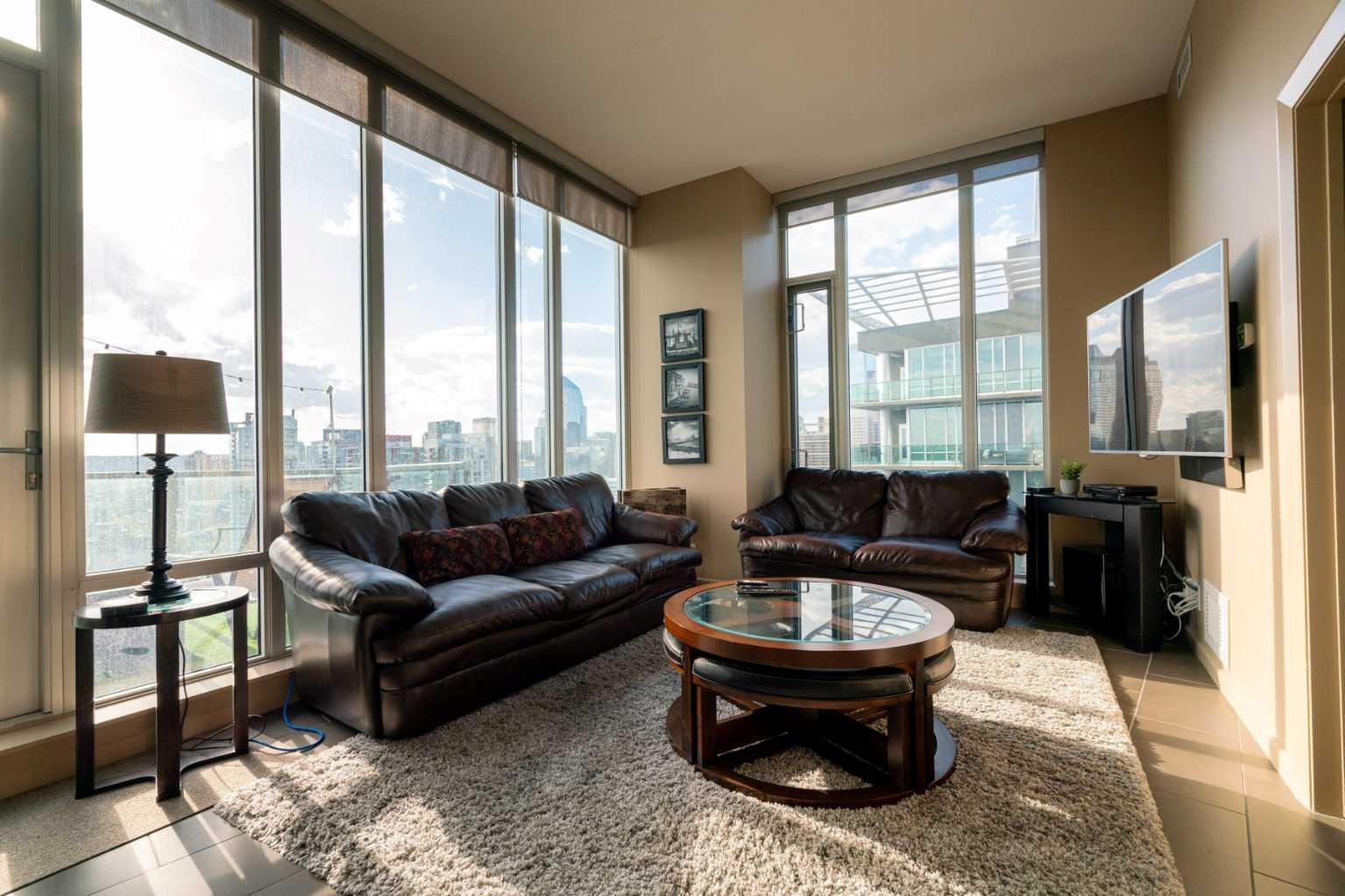 210 15 Avenue SE 2201