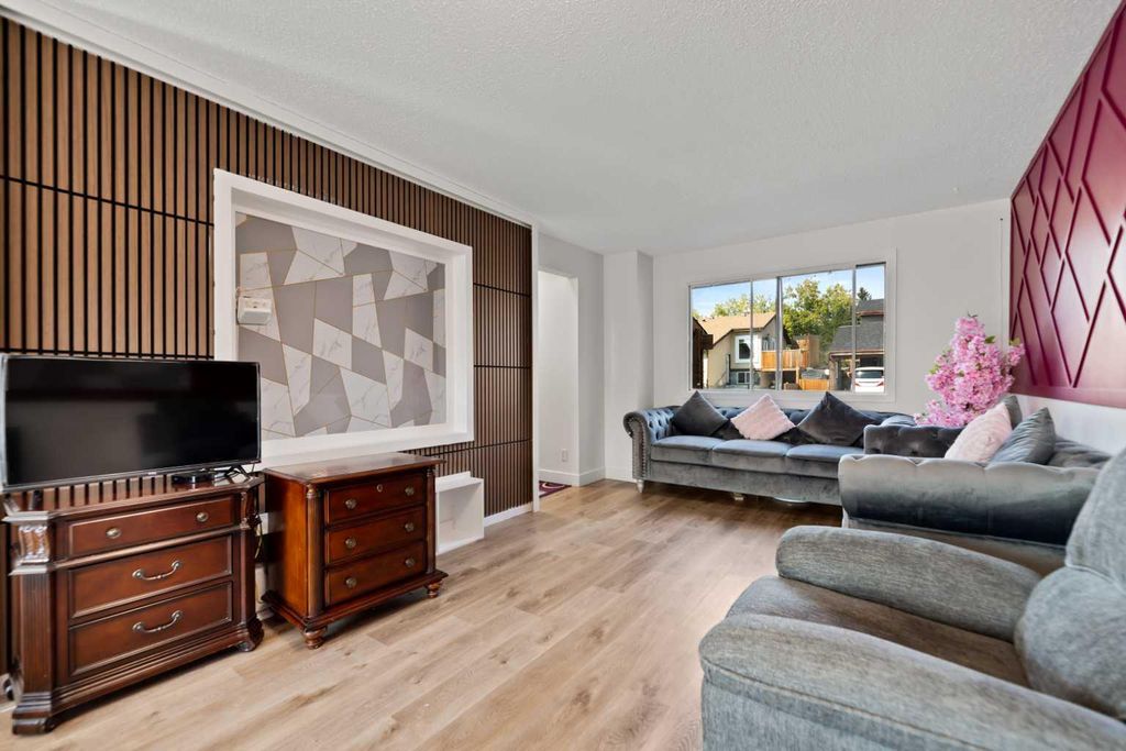 Photo of 40 Pinecliff Close NE, Calgary, AB T1Y 4N5 (MLS # A2300841)