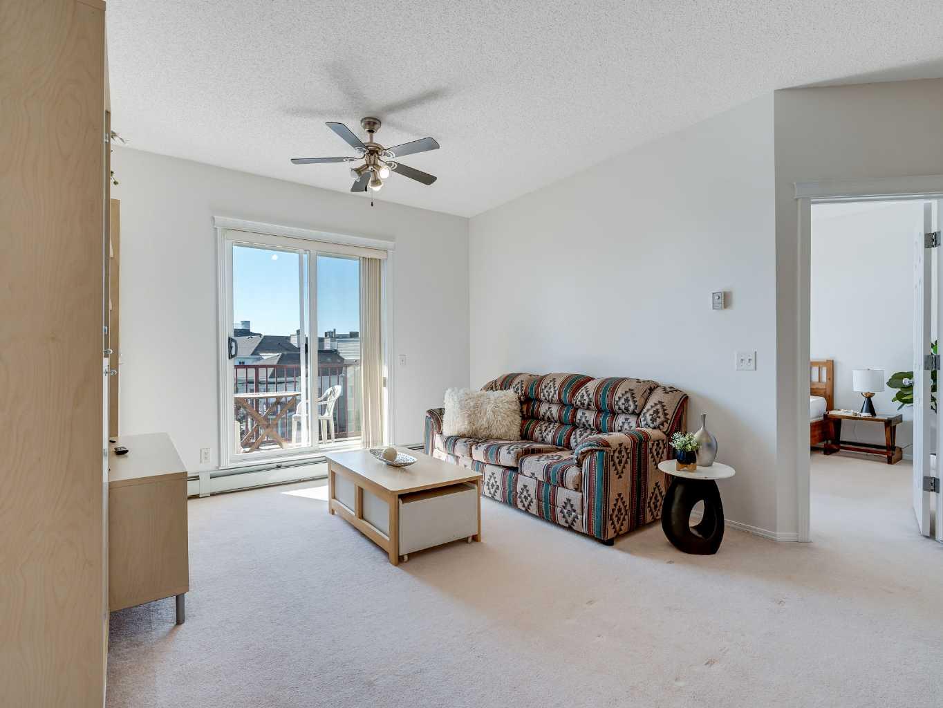 8 County Village Bay Bay 410