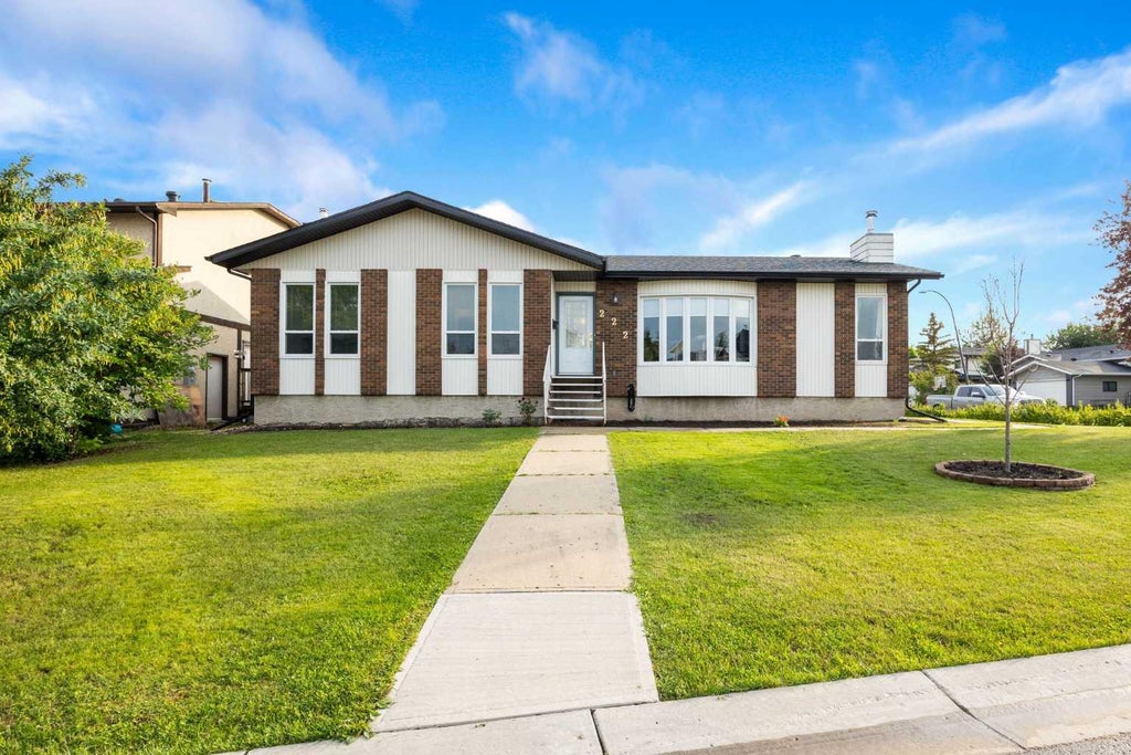 Photo of 222 Berens Place, Fort McMurray, AB T9K 2C4 (MLS # A2352069)