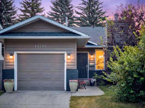 Photo of 13704 Deer Run Boulevard SE, Calgary, AB T2J 6P1 (MLS # A2336984)