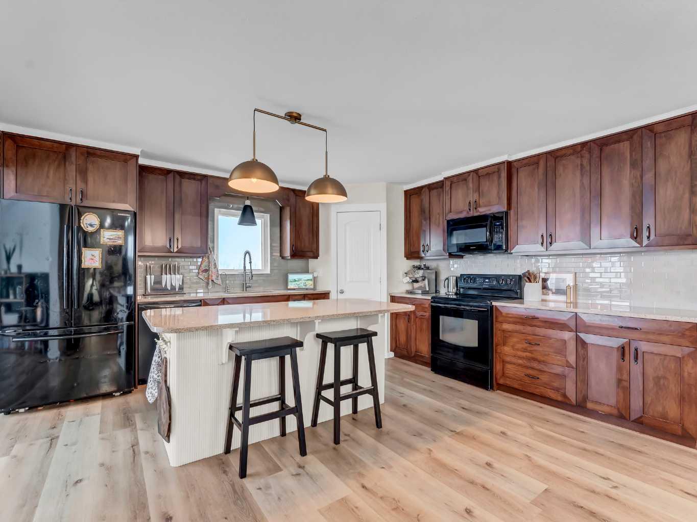 12301 Range Road 51A 9