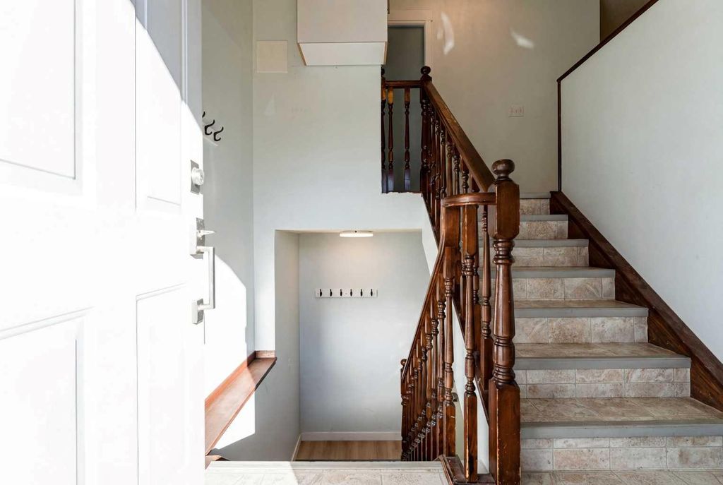 Photo of 1524 Big Springs Way SE, Airdrie, AB T4A 1N2 (MLS # A2286280)