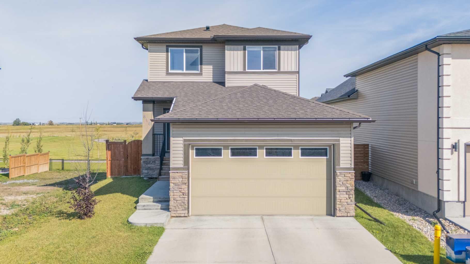 816 Lakewood Circle