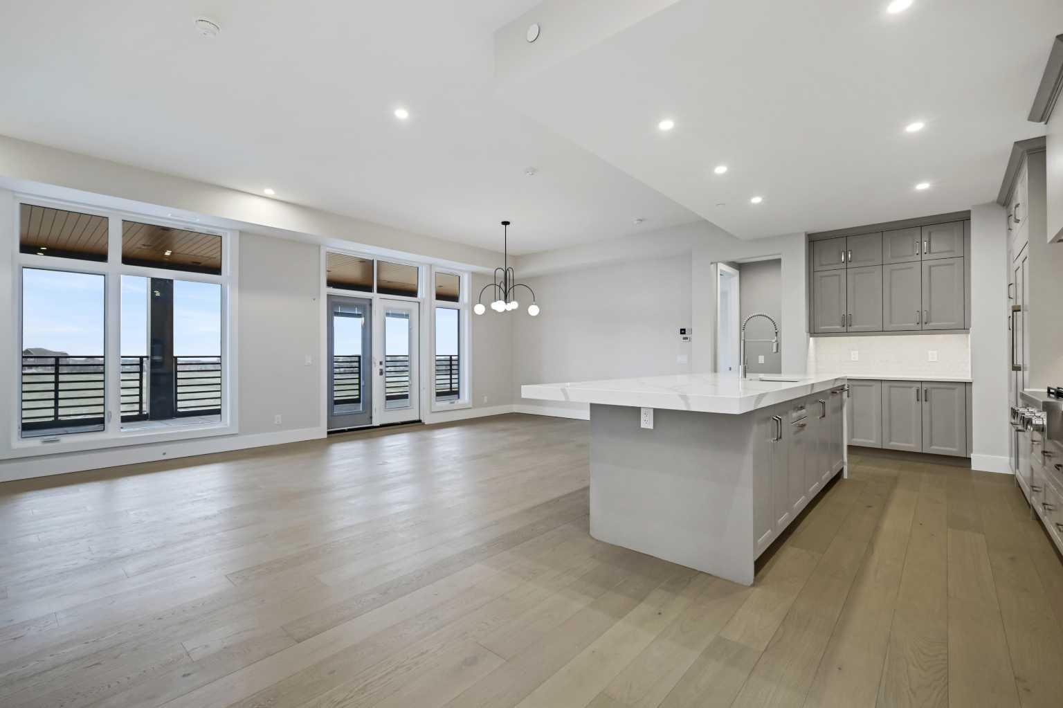 130 Marina Cove SE 302