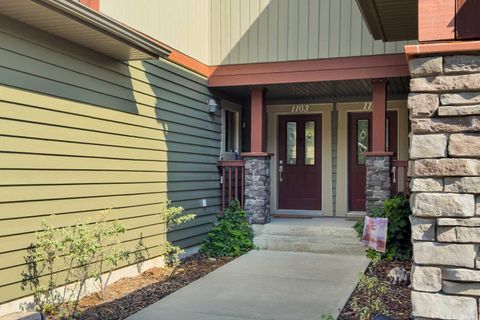 70 Dyrgas Gate 1103 Canmore AB T1W 3J6