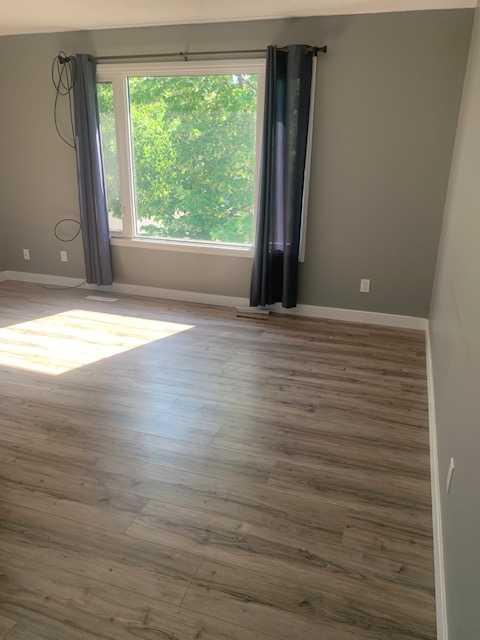 1801 Lakeside Road S