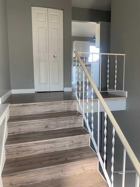 1801 Lakeside Road S