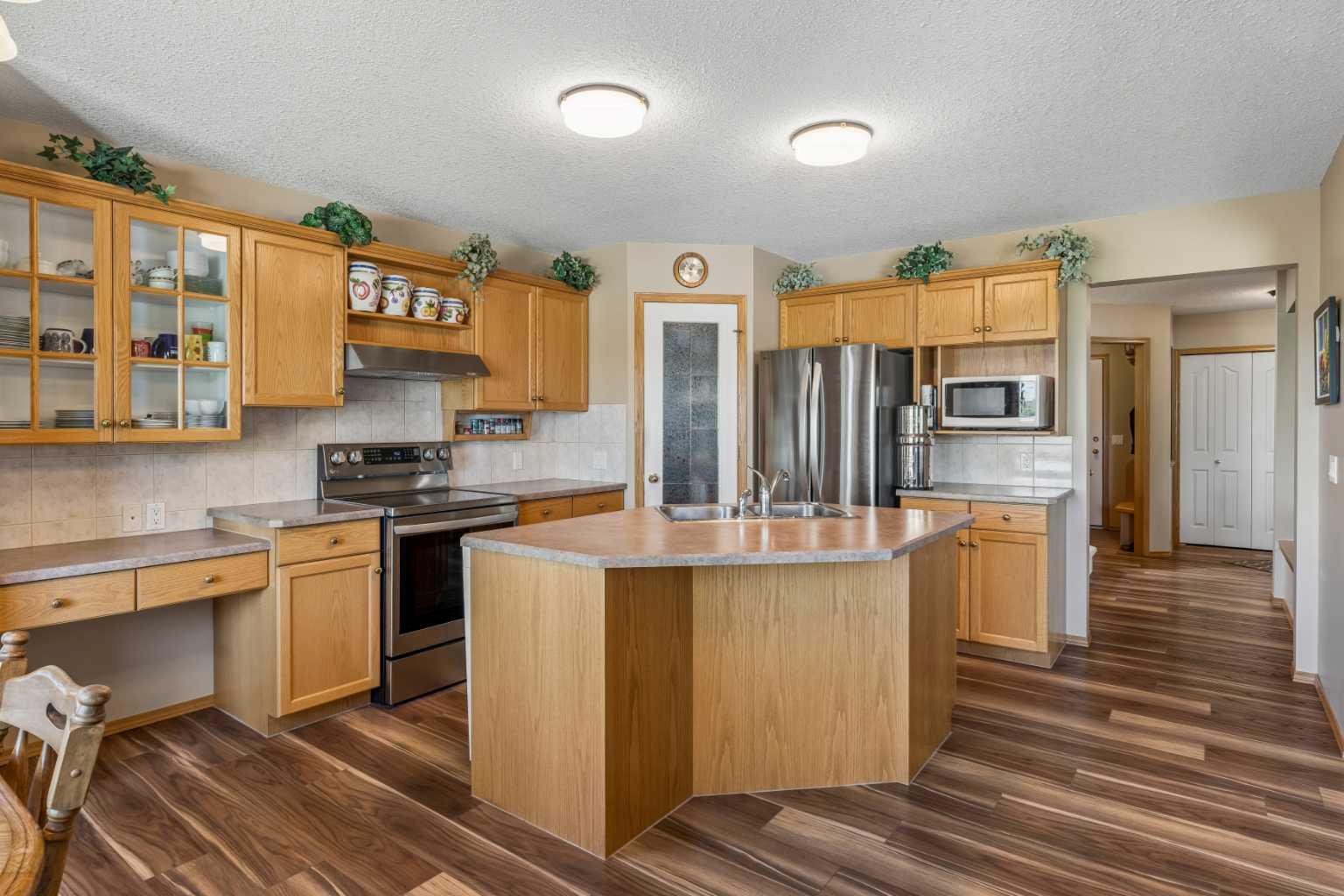 132 Hidden Ranch Crescent NW