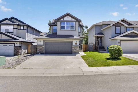 Photo of 318 Twinriver Road W, Lethbridge, AB T1J 5B9 (MLS # A2322659)
