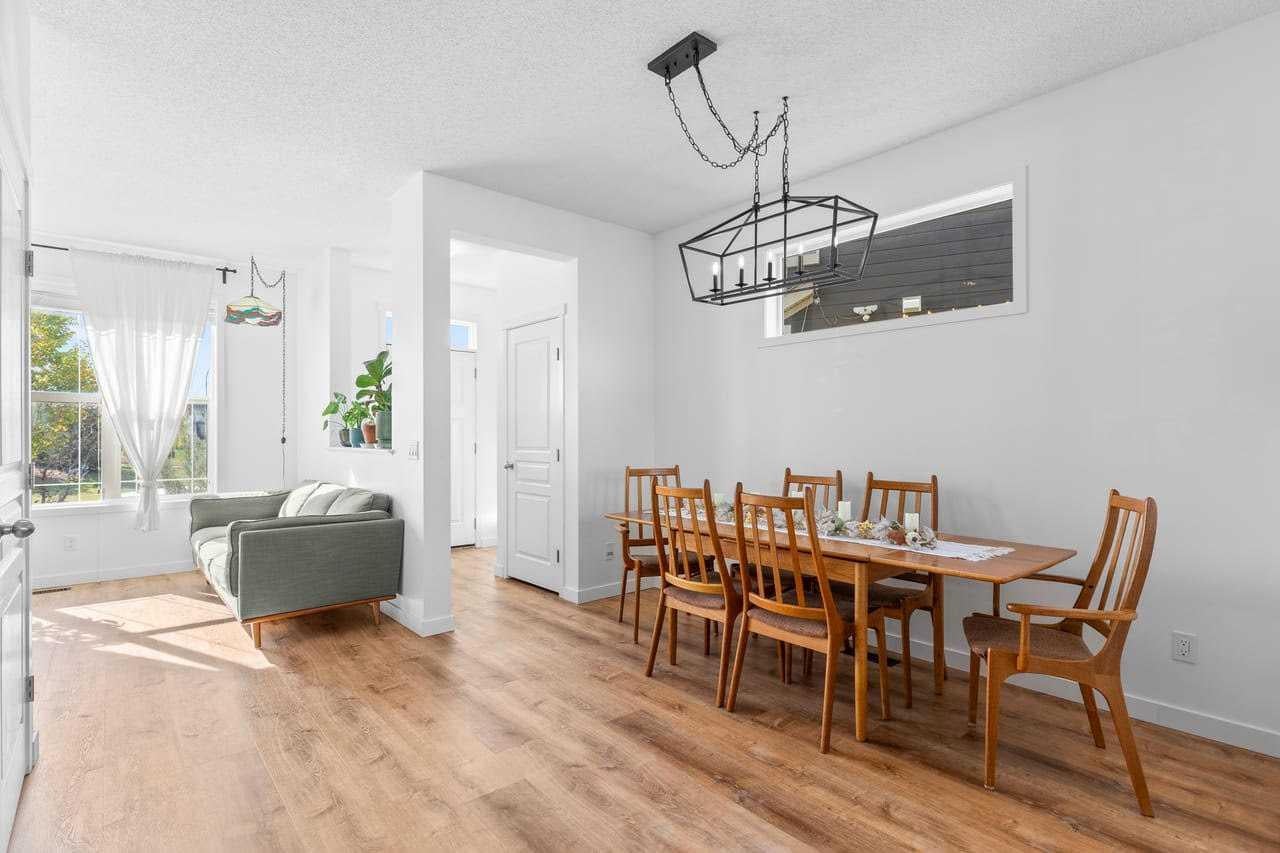 43 Masters Square SE