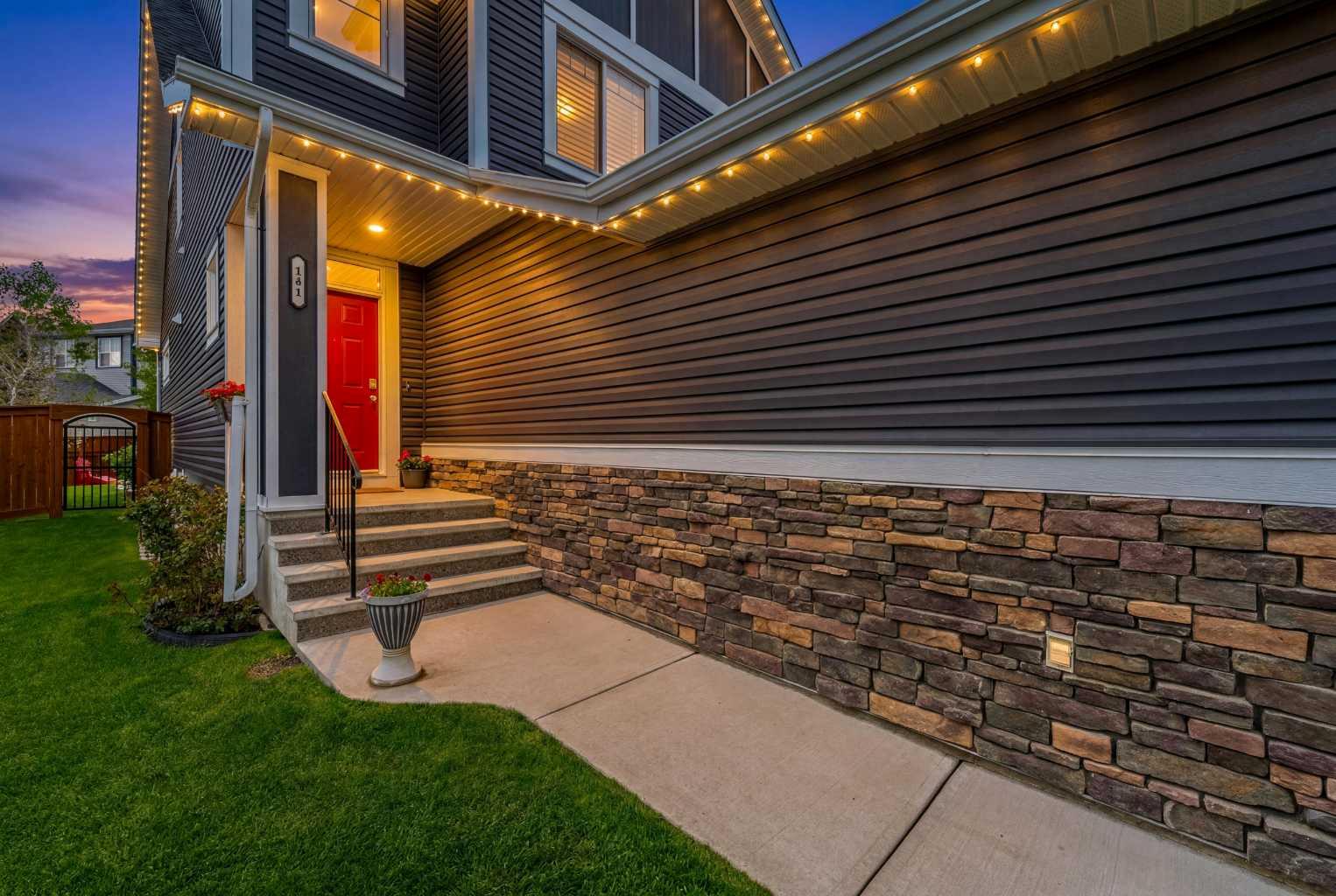 141 Copperpond Bay SE