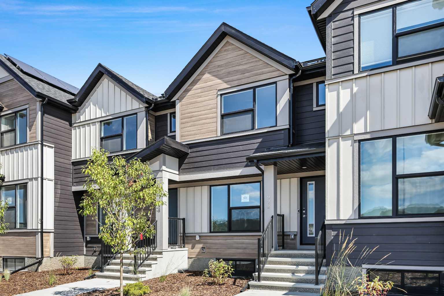 922 Wolf Willow Boulevard SE