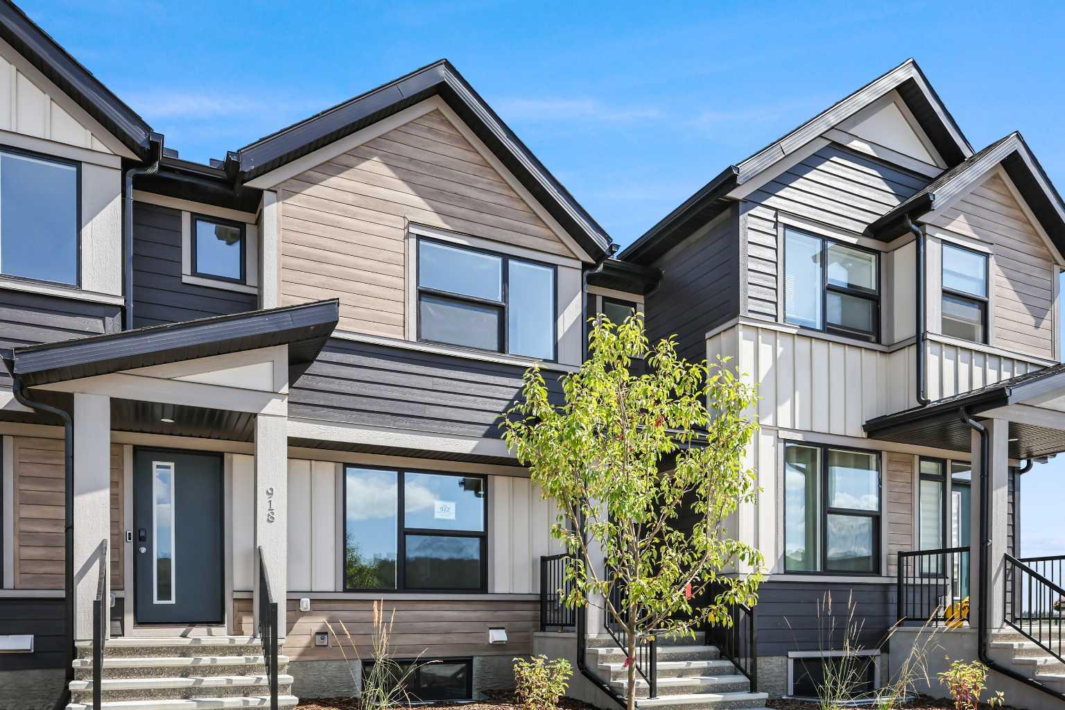 922 Wolf Willow Boulevard SE