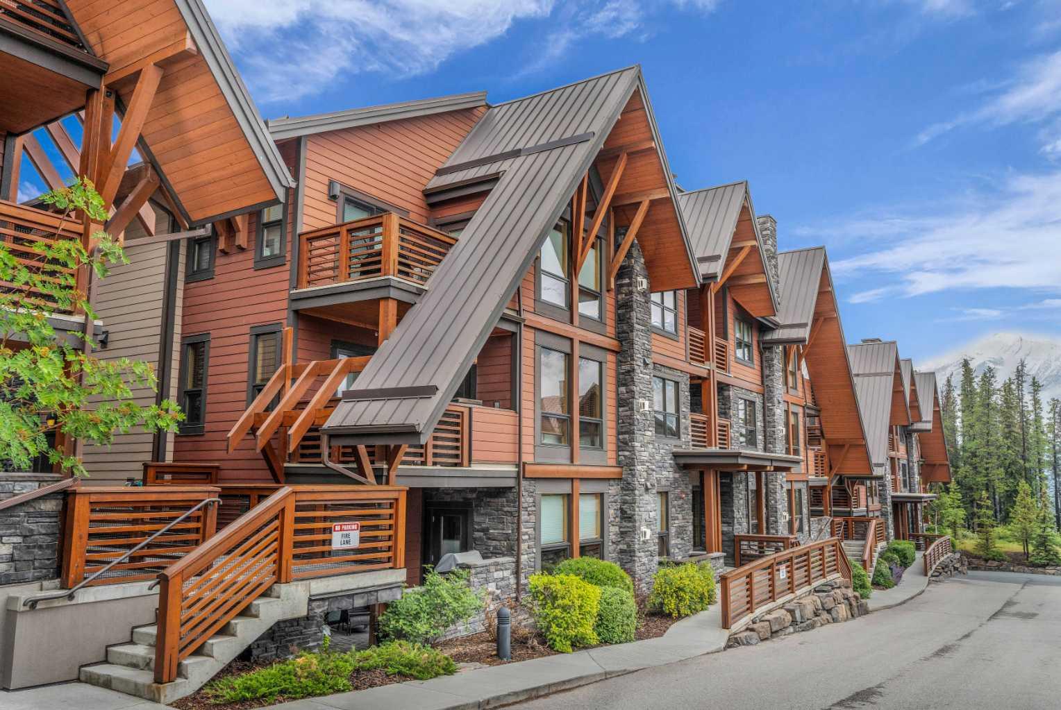 2100B STEWART CREEK Drive 201
