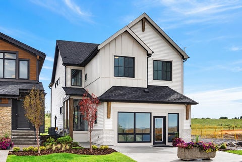 Photo of 140 Fireside Close, Cochrane, AB T4C 0R4 (MLS # A2351165)
