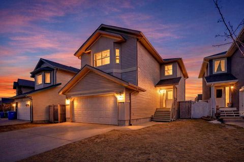 Photo of 17 Taracove Crescent NE, Calgary, AB T3J 4R3 (MLS # A2291157)