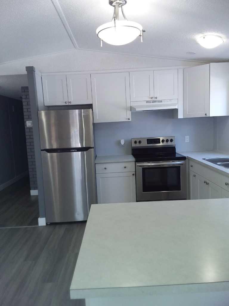 6220 17 Avenue SE 215