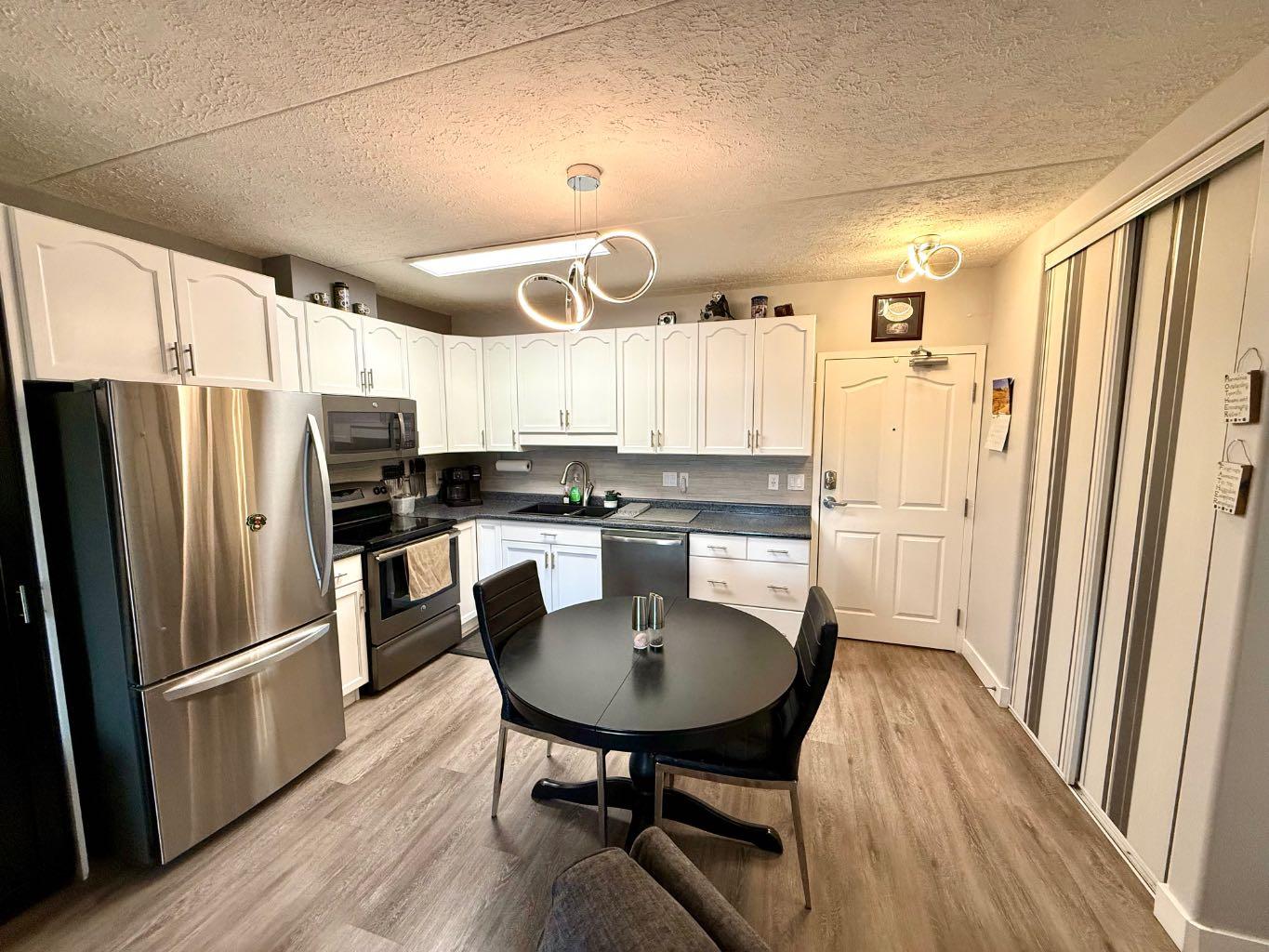 400 1st Avenue SE 301