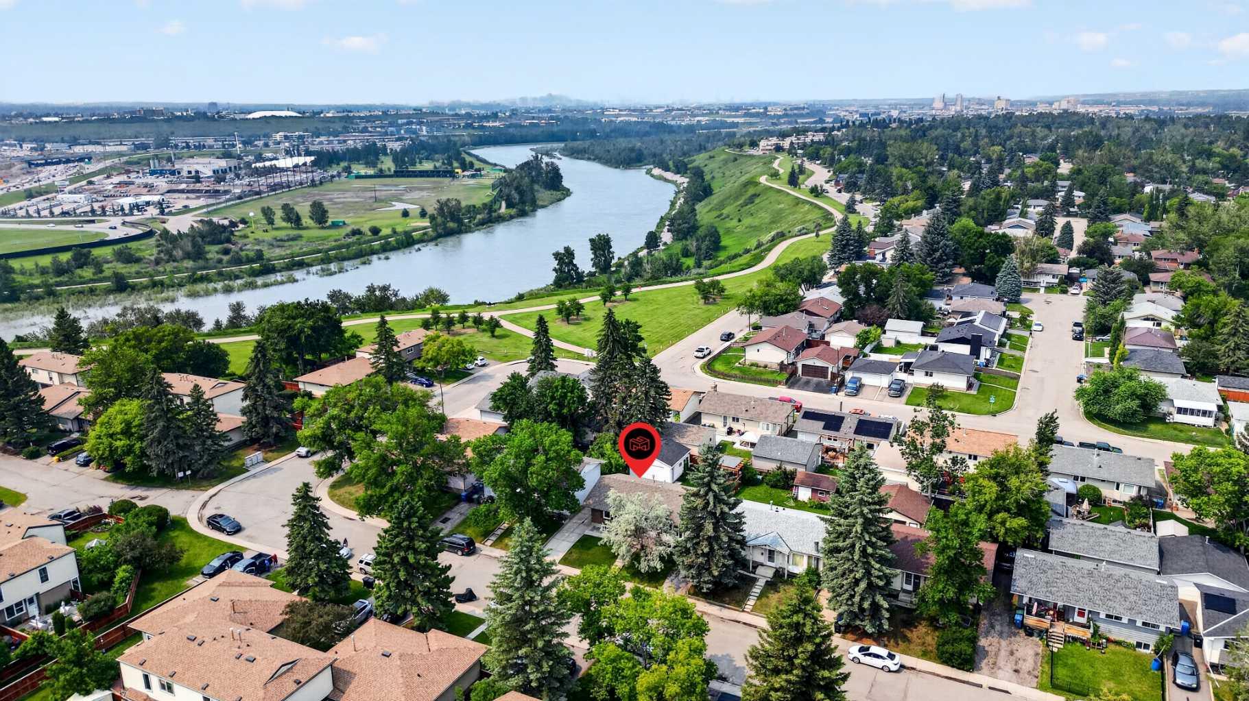1820 Lysander Crescent SE